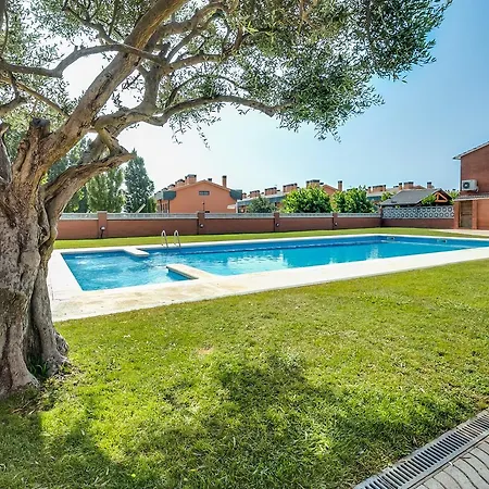Vivalidays Casa Pinell - - Costa Barcelona Casa de Férias