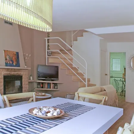 Vivalidays Casa Pinell - - Costa Barcelona Casa de Férias