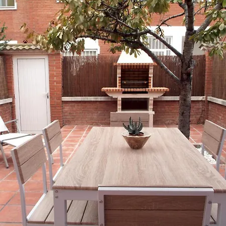 Vivalidays Casa Pinell - - Costa Barcelona