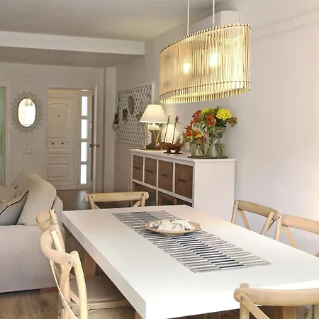 Vivalidays Casa Pinell - - Costa Barcelona * Palafolls