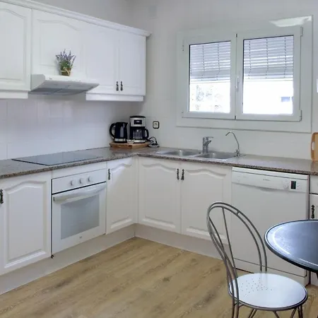 Vivalidays Casa Pinell - - Costa Barcelona *